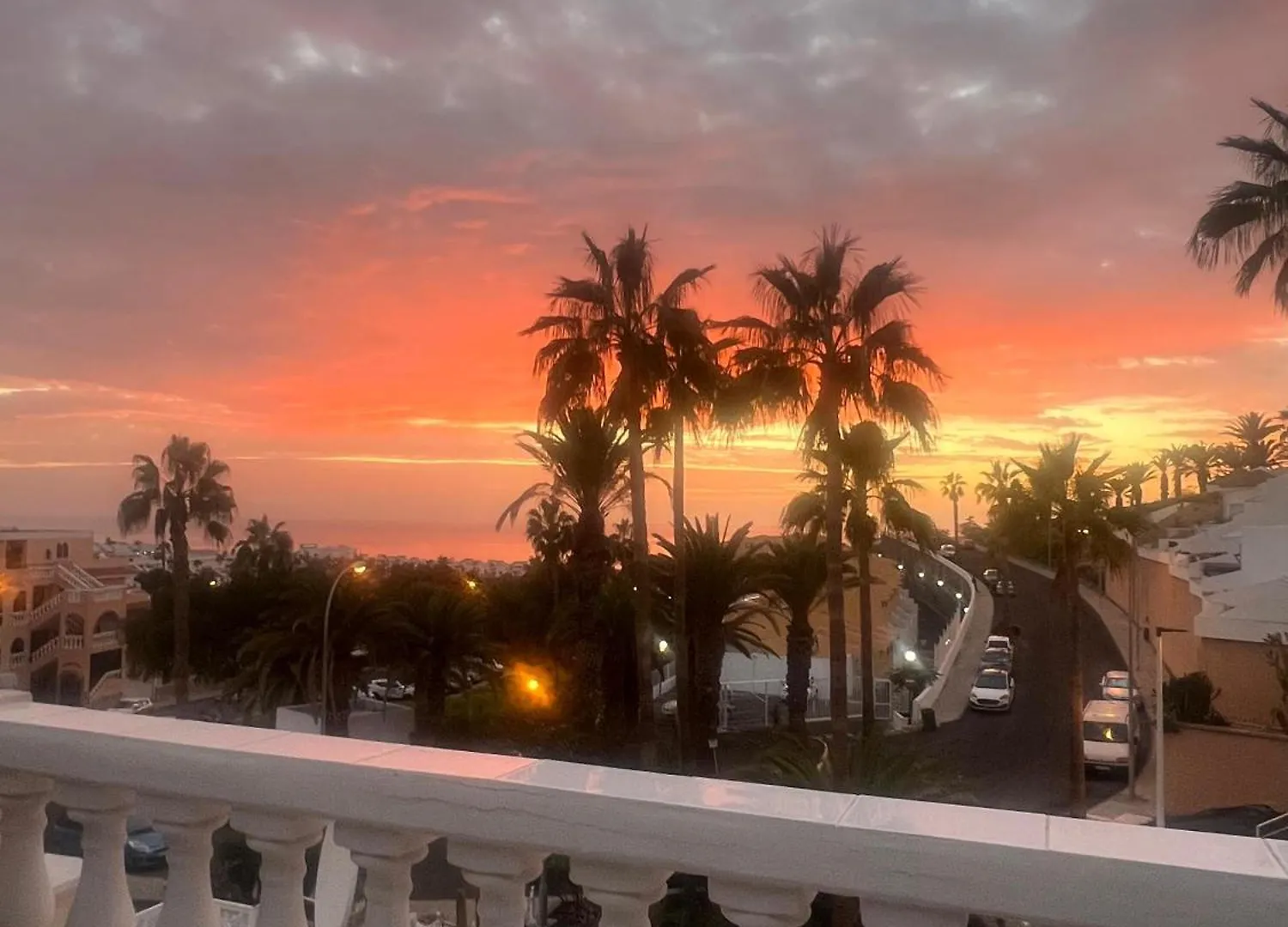 Modern Retreat Costa Adeje 아파트