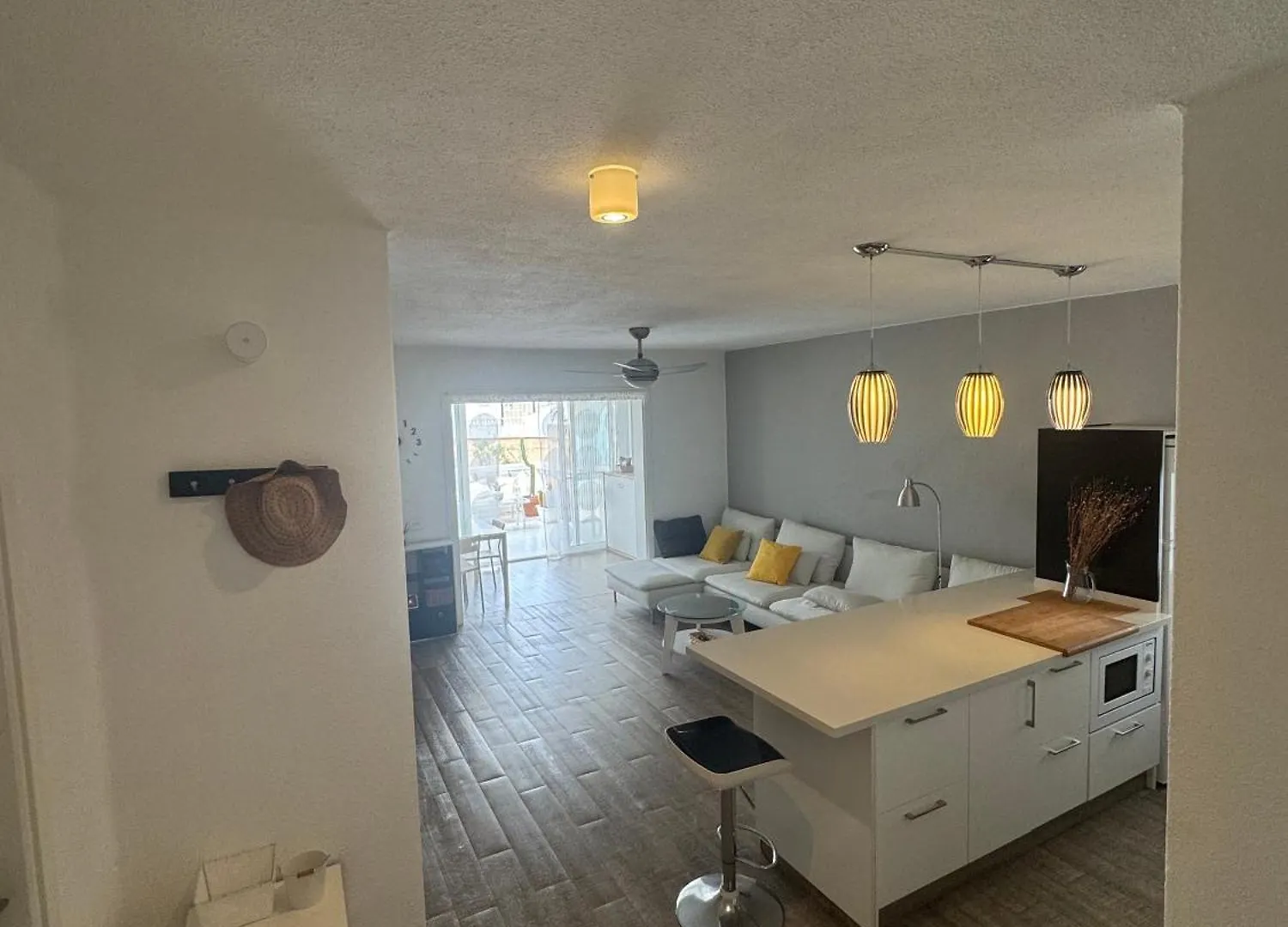 Modern Retreat Costa Adeje 아파트