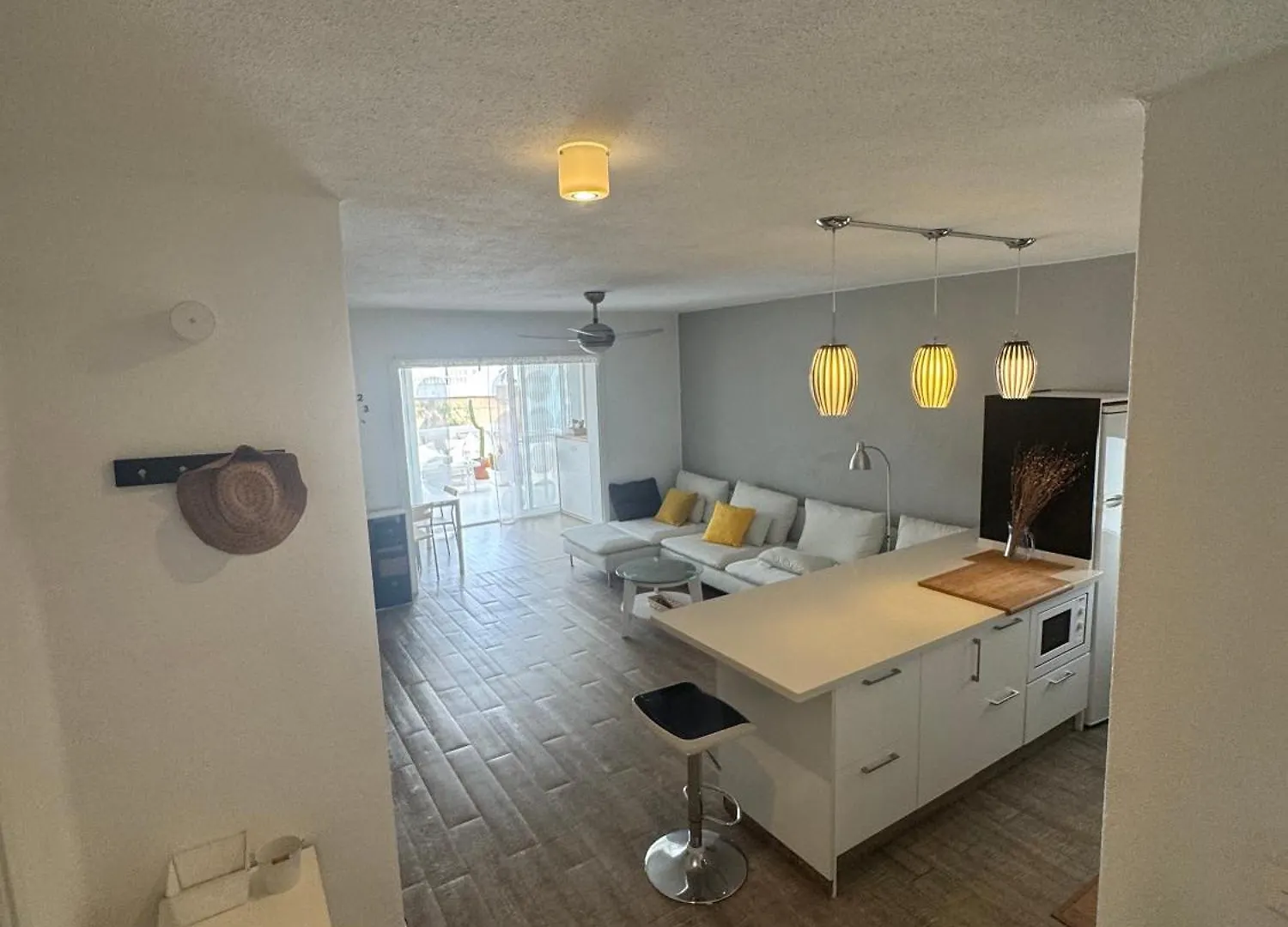 Modern Retreat Costa Adeje 아파트 아데제